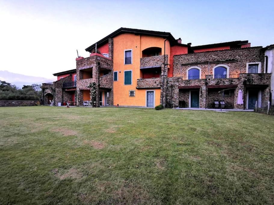 Appartamento La Mimosa Monti di Licciana Nardi Exterior foto